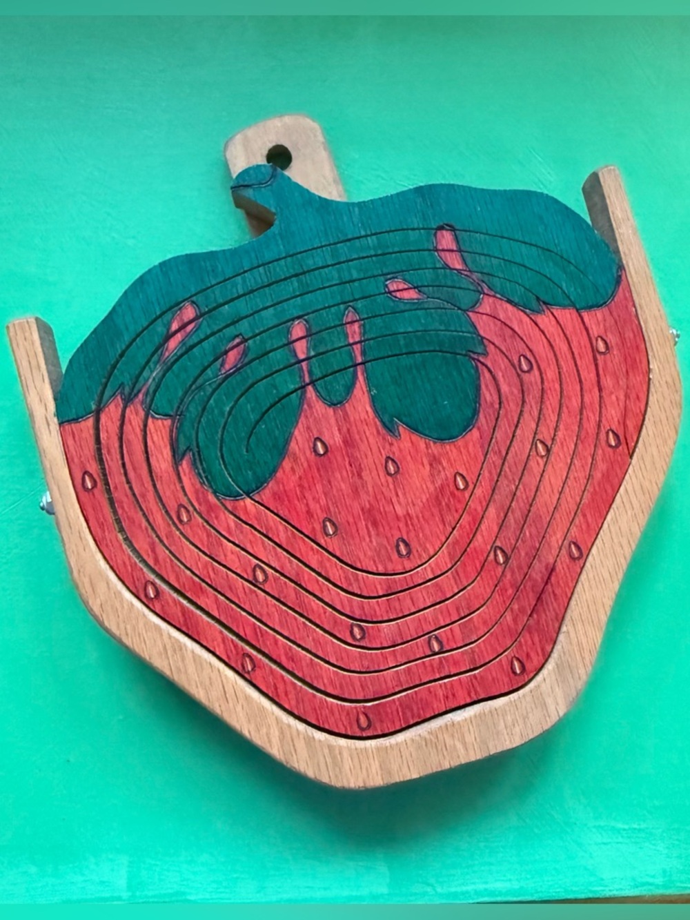 Collapsing Strawberry Basket